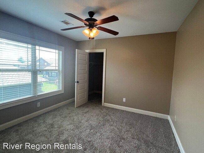 Building Photo - 5 br, 3 bath House - 430 Stone Park Boulevard