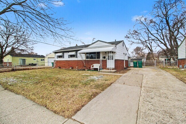 Building Photo - 2329 Brooktree Ct