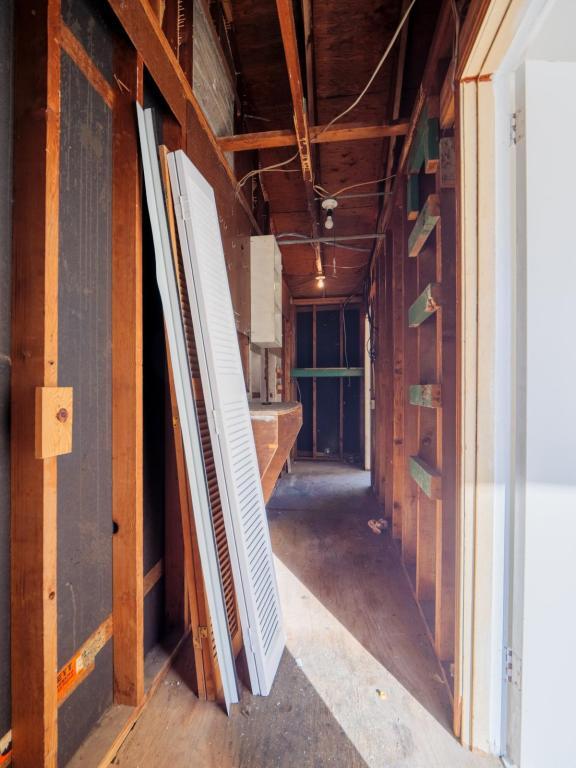 Building Photo - 2323 Frederick Pl