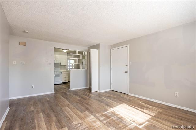 Building Photo - 330 Vehr Dr