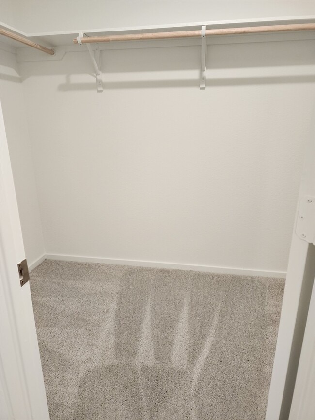 Building Photo - 21610 Cottonwood Mdws Trl