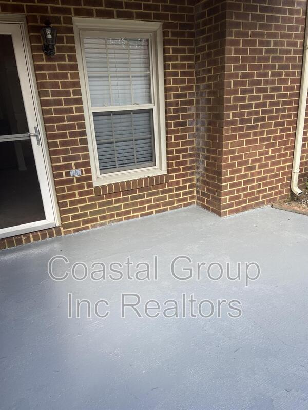 Building Photo - 1020 Colonial Meadows Way