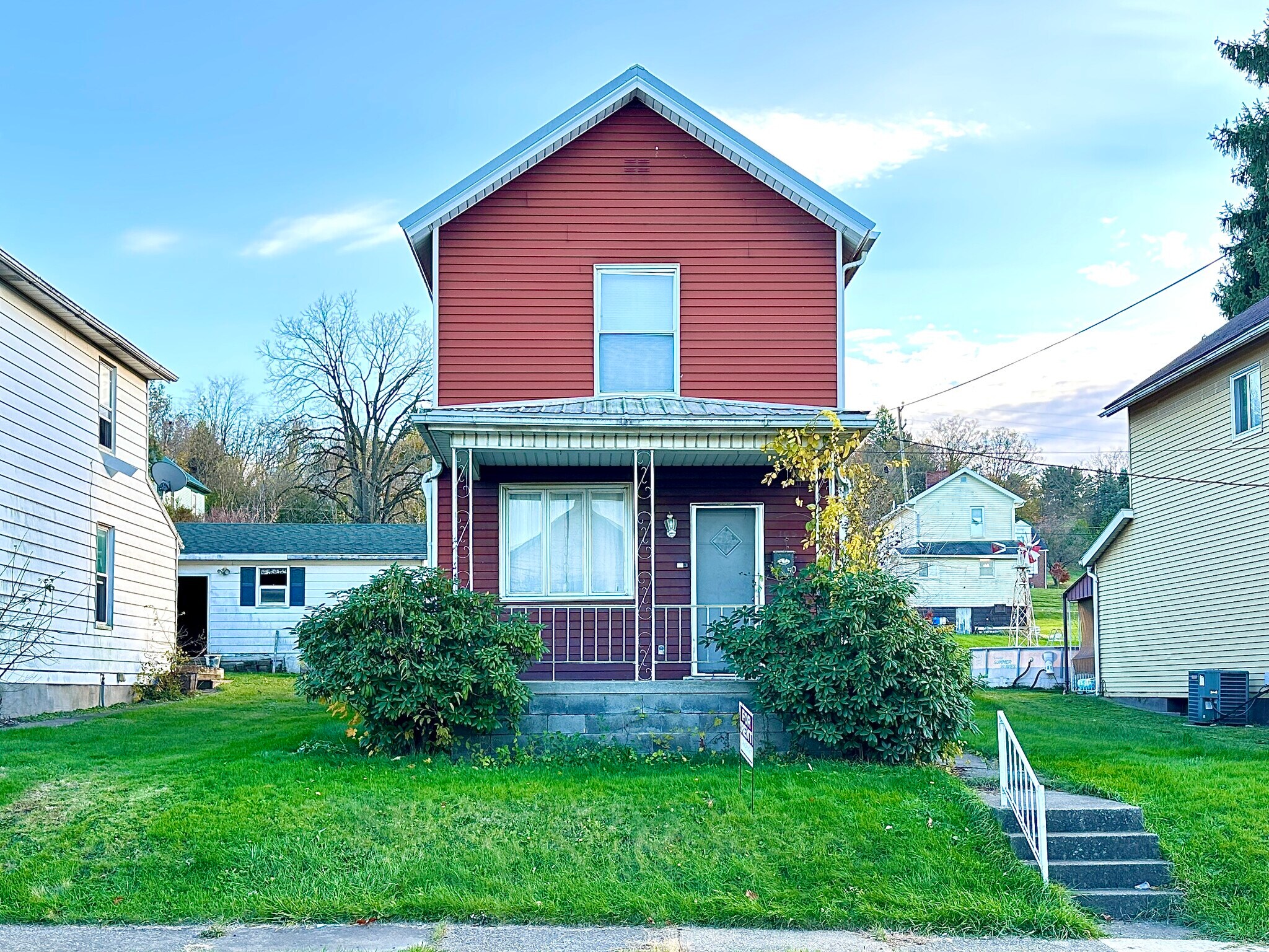 Building Photo - 105 W Chartes St