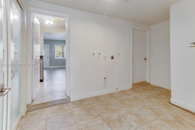 Building Photo - 1632 NW 6th Ave