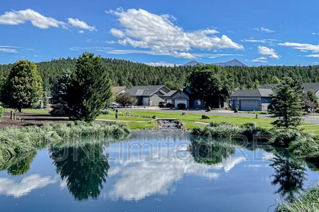 Building Photo - 11301 Flagstaff Meadows Dr