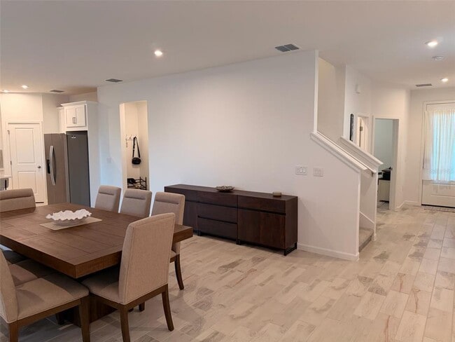 Building Photo - 2700 Sweet Acacia Dr