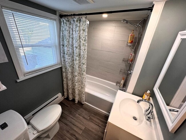 Building Photo - 60 Cedar St