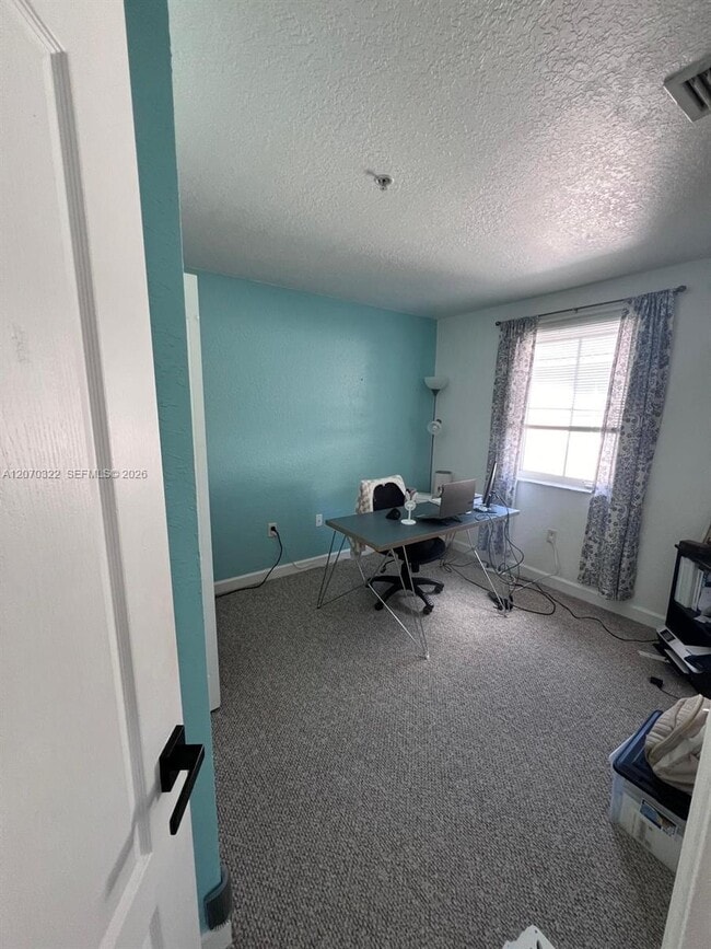 Building Photo - 4435 SW 160th Ave