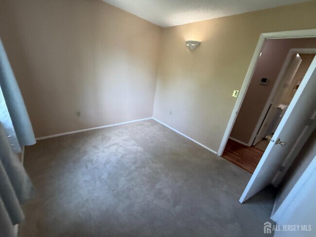 Building Photo - 1006 Aspen Dr