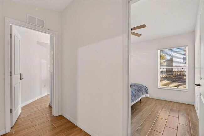 Building Photo - 15047 Woodbury Rd