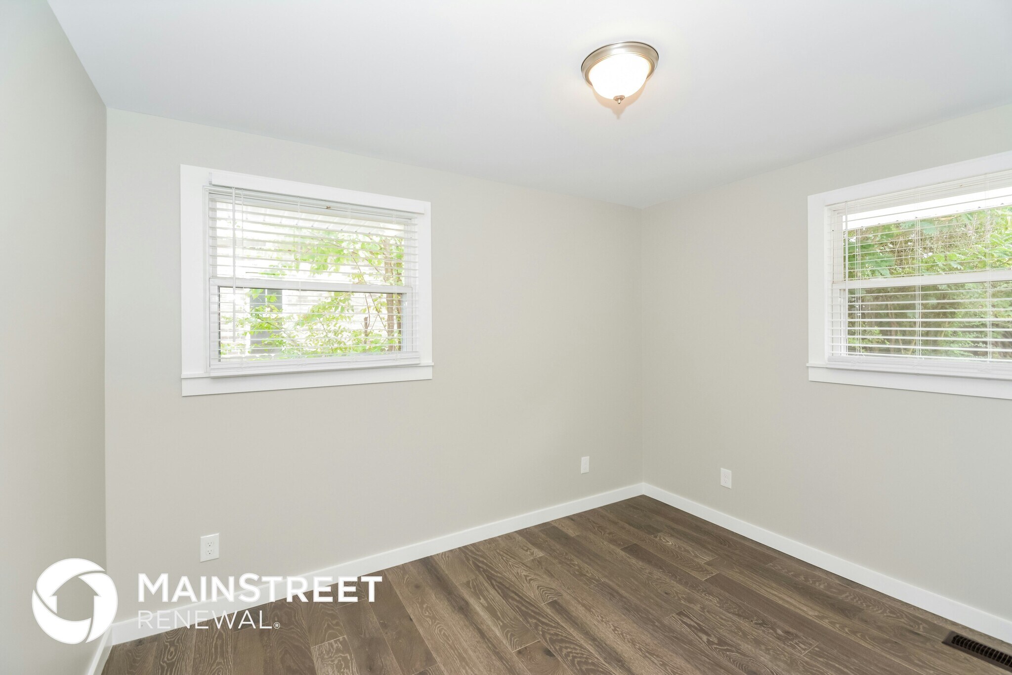 Building Photo - 704 Marswen Dr