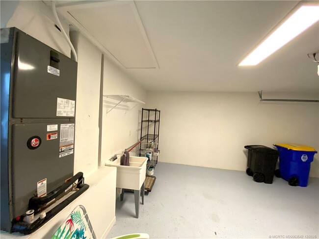 Building Photo - 3486 NW Oak Glen Dr