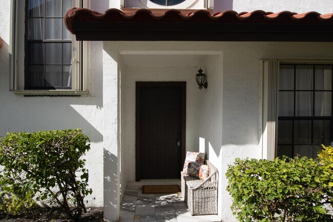 Building Photo - 13485 Fountain View Blvd