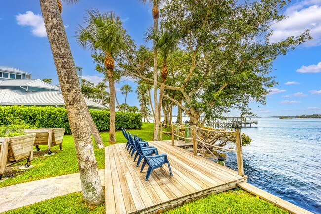 Building Photo - 3501 SE Kubin Ave