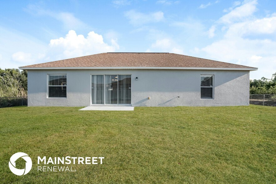 Building Photo - 2701 36th St SW