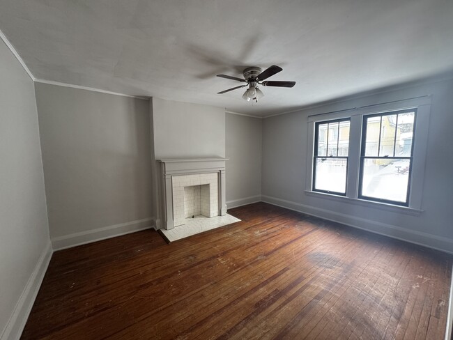 bedroom - 329 Warwood Ave