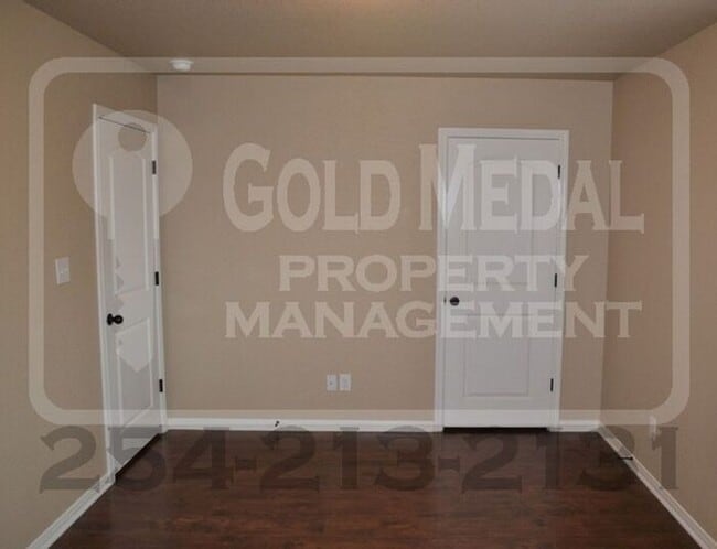 Building Photo - 1110 Grace Point Dr