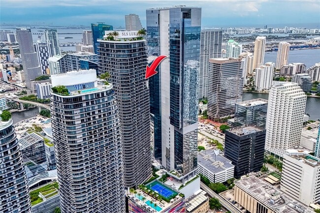 Building Photo - 801 S Miami Ave