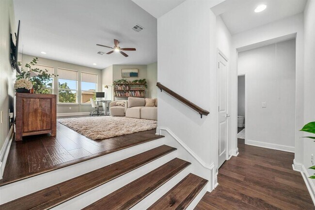 Building Photo - 6701 Teulada Dr