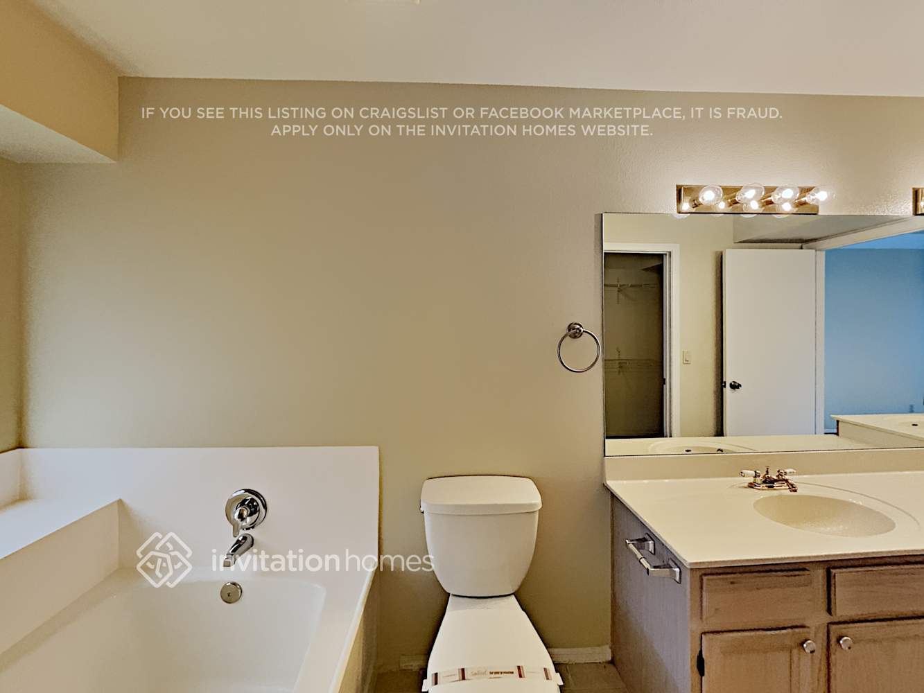 Building Photo - 1961 E Rosemonte Dr