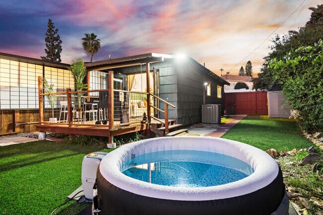 Building Photo - 5551 Churchward St