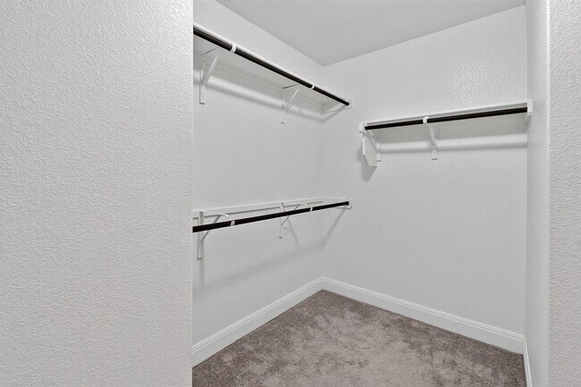 Building Photo - 15820 Celosia St