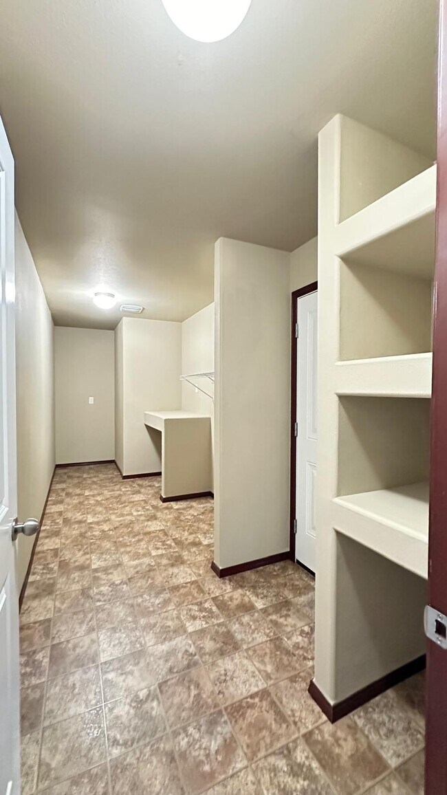 Building Photo - 28400 75th Dr NW