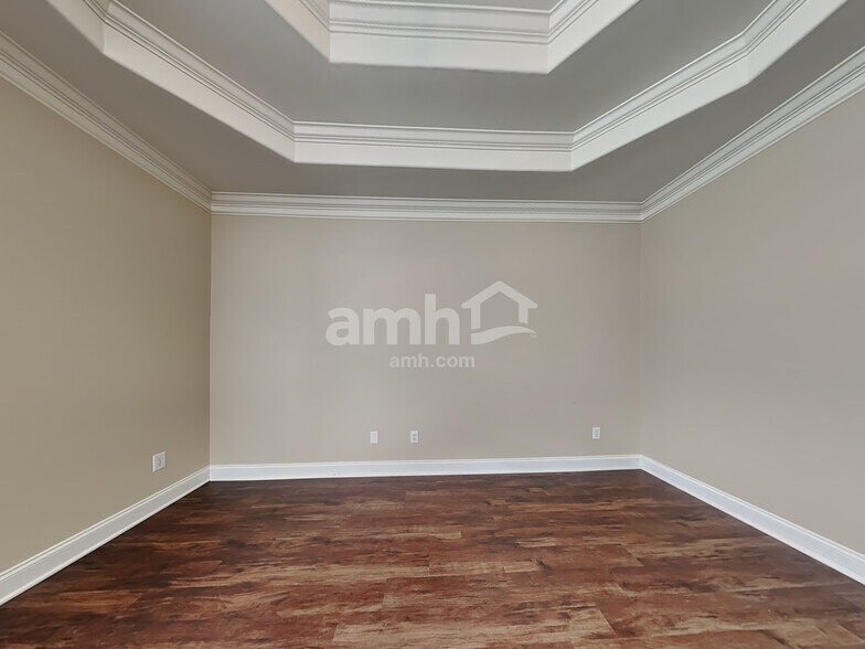Building Photo - 810 Winterside Ln