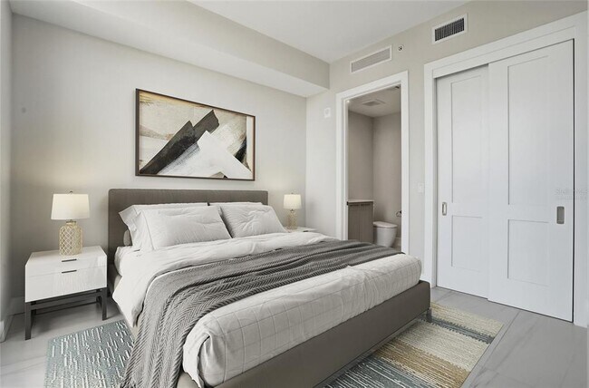 Building Photo - 275 1st Ave S