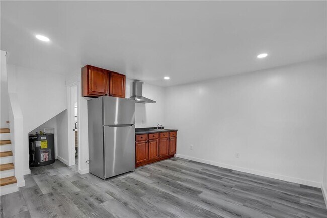 Building Photo - 569 Garner Way NW