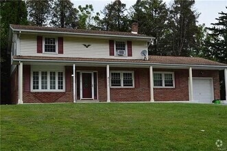 Building Photo - 3417 Blue Ridge Dr
