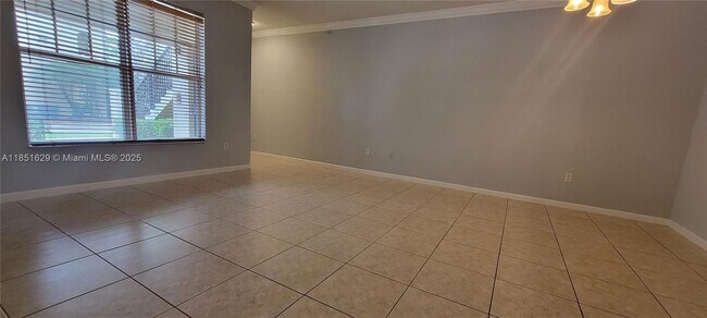 Building Photo - 5980 W Sample Rd