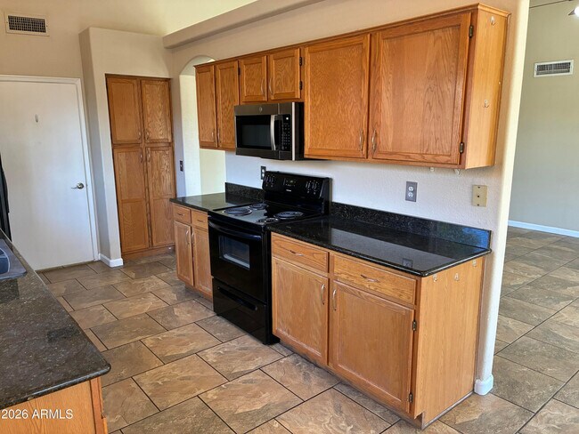 Building Photo - 8981 W Maryland Ave