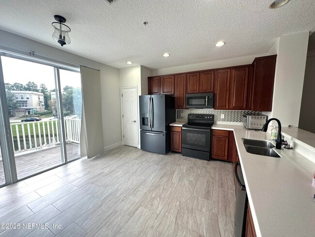 Building Photo - 4422 Capital Dome Dr