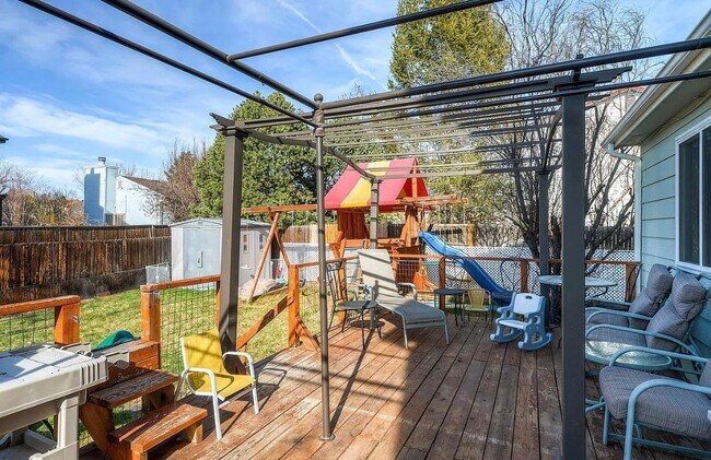 Building Photo - 19461 E Navarro Dr