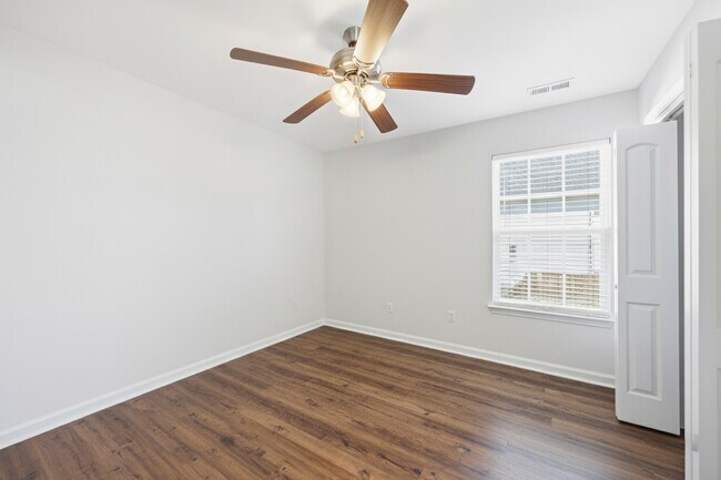 Building Photo - 82 Palmetto Green Dr