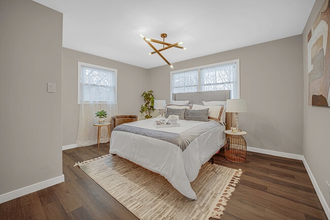 Building Photo - 18331 John Ave