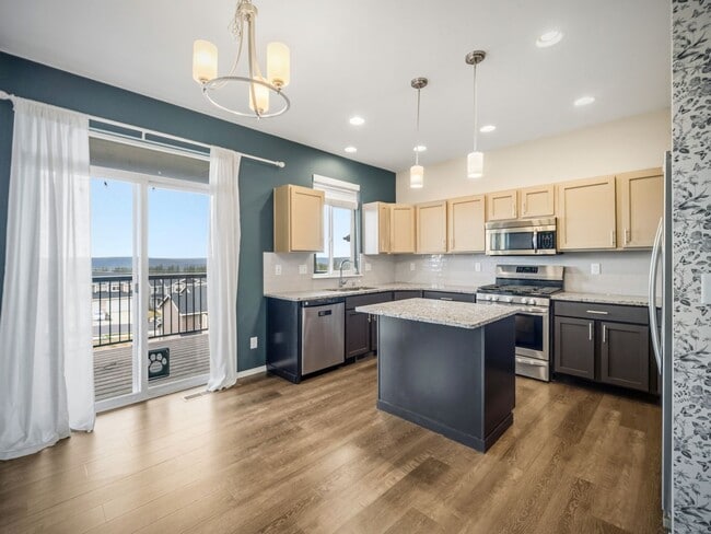 Building Photo - Charming North Spokane Home in a Quiet Neighborhood ? Limited-Time Move-In Special: Half Off Your...