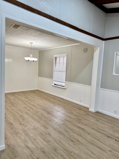 Building Photo - 204 Phillips Rd