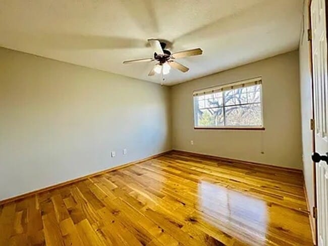 Building Photo - 1806 N 177th St
