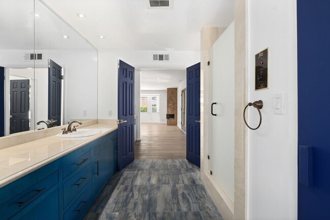 Building Photo - 2937 Deep Canyon Dr