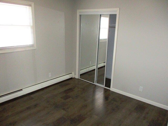Building Photo - 204 W Shelbourne Dr