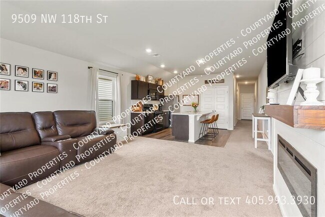 Building Photo - 9509 NW 118th St