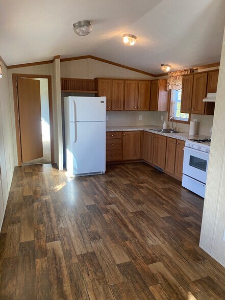 Building Photo - 5050 US-209