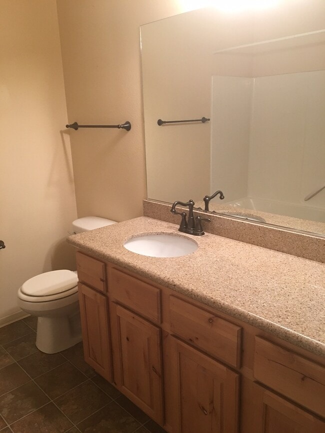 Building Photo - PHEASANT RUN CONDO (PR#24)
