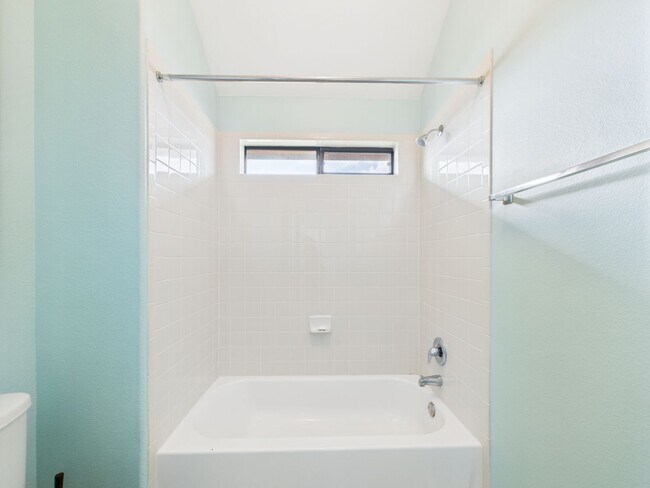 Building Photo - Sendero Springs