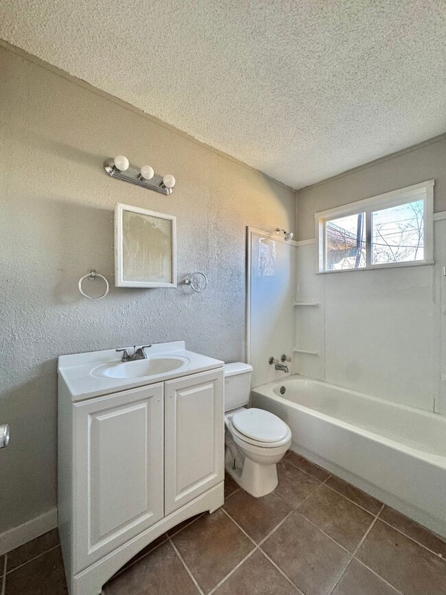 Building Photo - NOW AVAILABLE - Newly Renovated 2 Bedroom Home + Large Fenced Backyard!