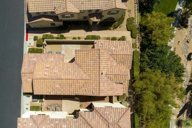 Building Photo - Well Kept Summerlin 3 Bedroom Home