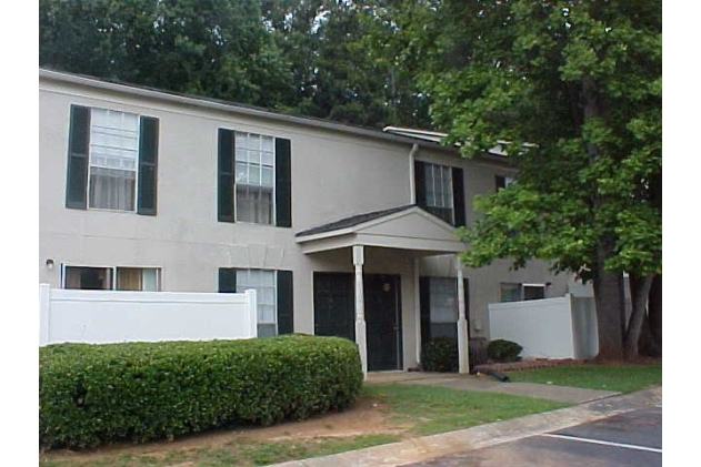 Primary Photo - Kristopher Woods Apartments