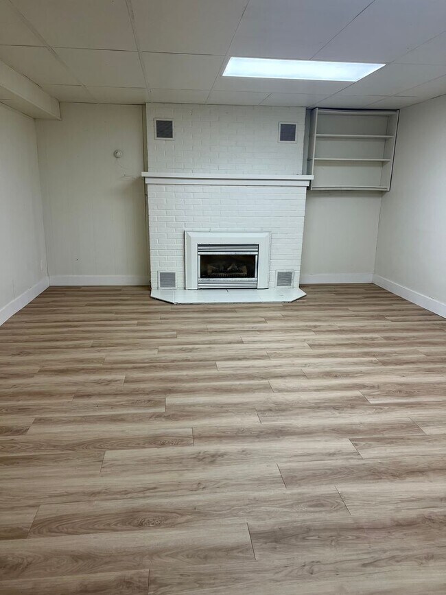 Building Photo - 524 Jefferson Ave